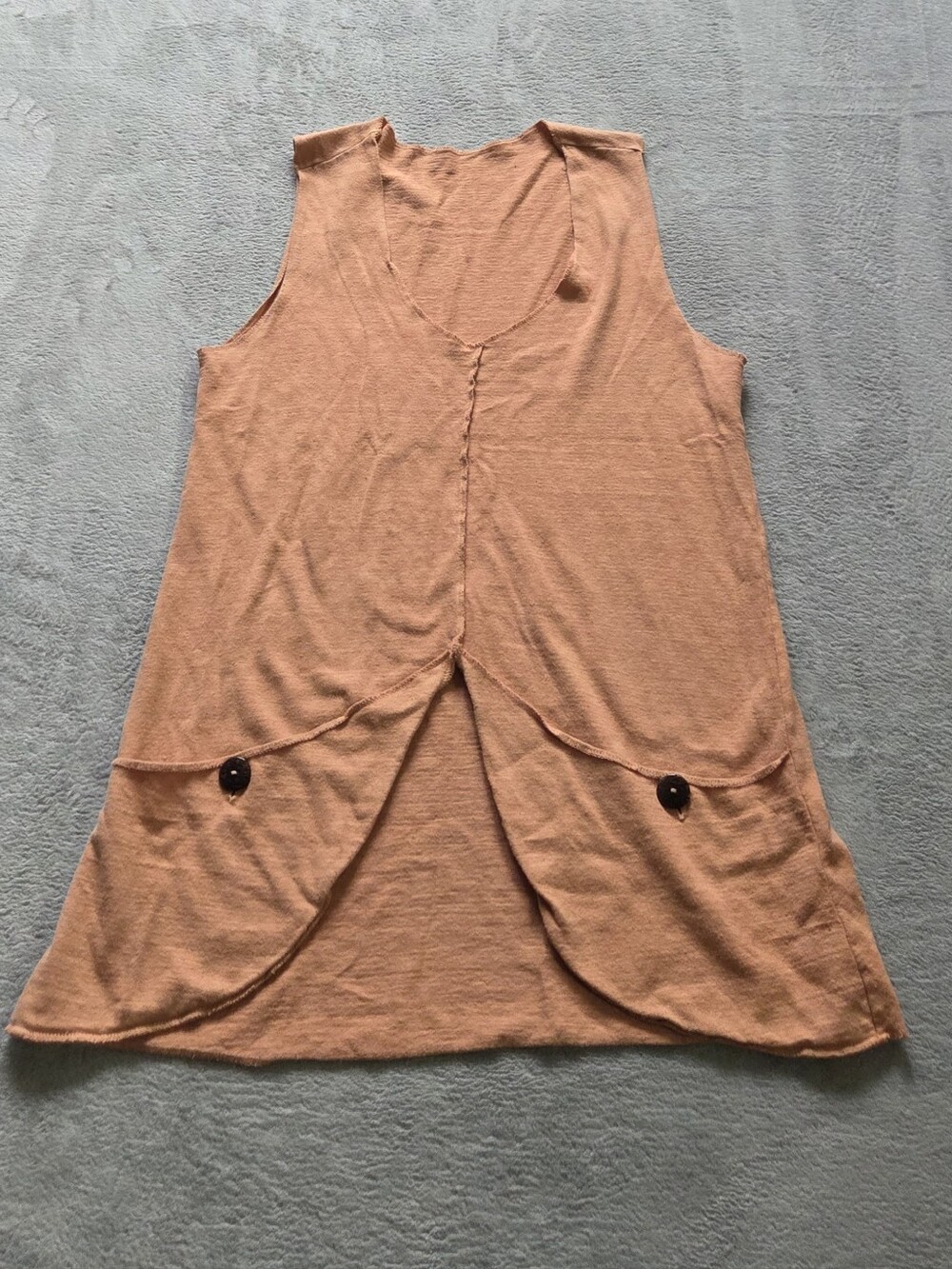 Earth Creations Women's V-Neck Overlay Tank Top in Peach Color. EUC Size M